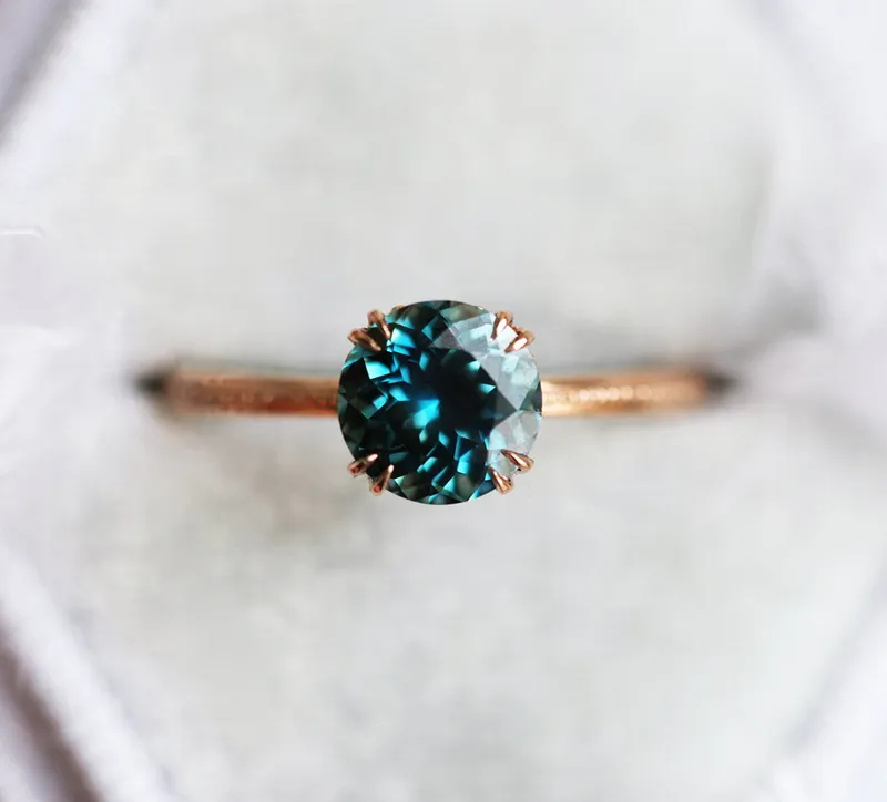 Julia Teal Sapphire Ring vy 4