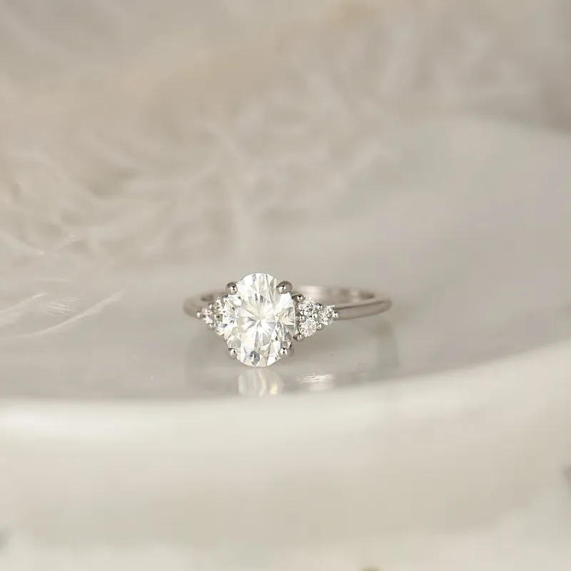 2ct Juniper 9x7mm 14kt Gold Moissanite Diamond Three Stone Oval Cluster Ring vy 5