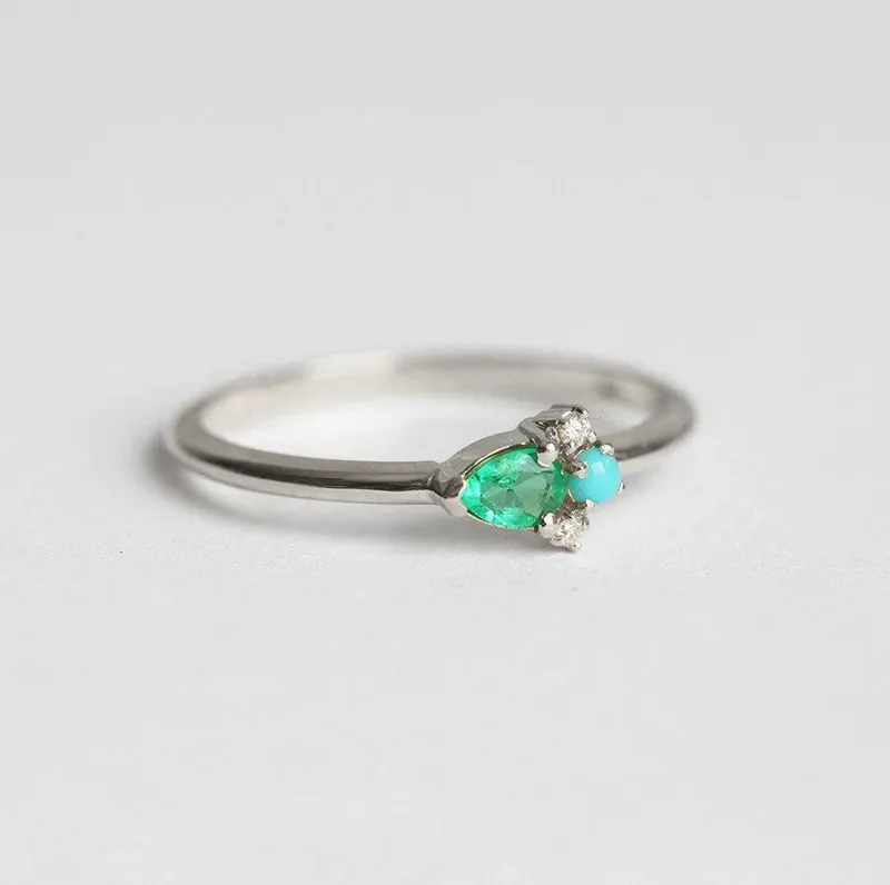 Juno Pear Emerald Cluster Ring vy 7