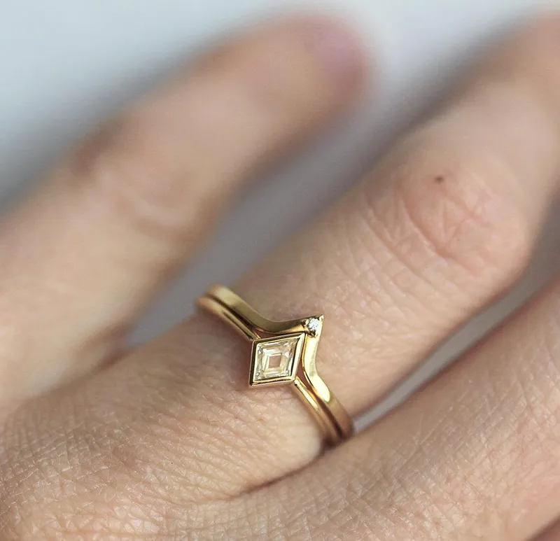 Kite Diamond Ring, Rhombus Diamond Ring view 2