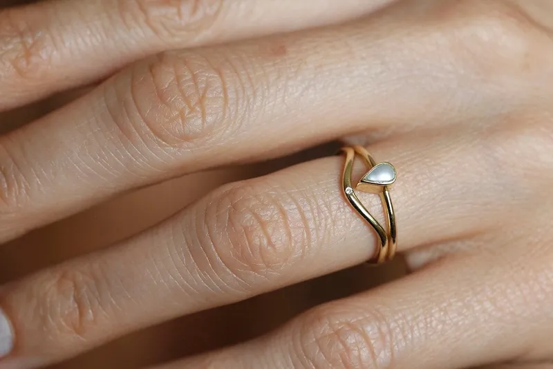 Kamari Pear-Shaped Pearl Ring Set view 3