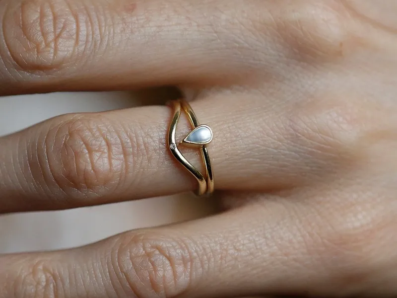 Kamari Pear-Shaped Pearl Ring Set view 4
