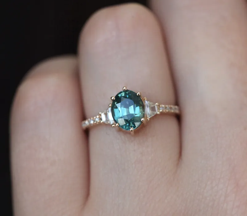 KASIA TEAL SAPPHIRE DIAMOND RING vy 10
