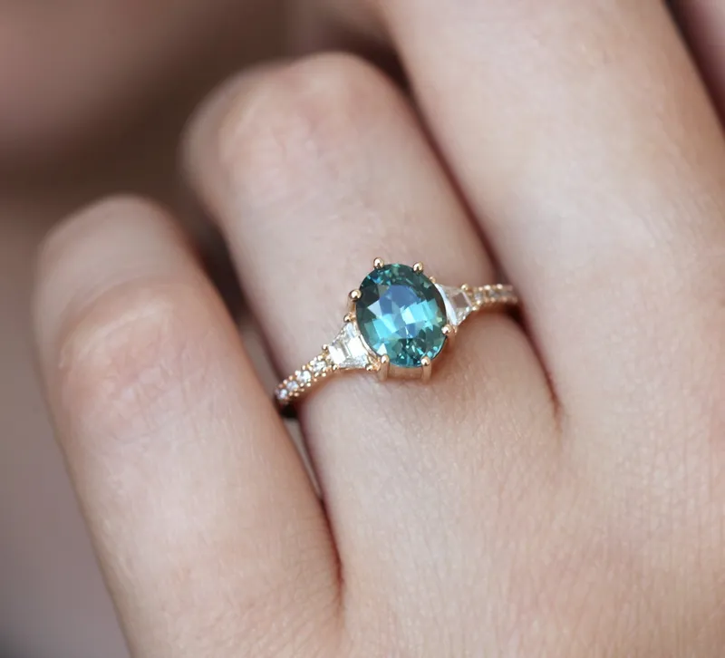 KASIA TEAL SAPPHIRE DIAMOND RING vy 3