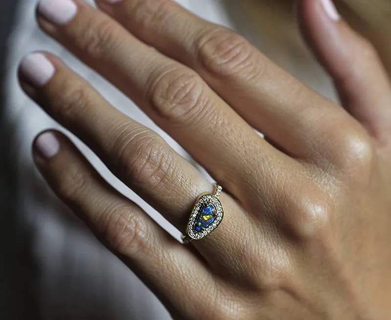 Katarina Opal Ring vy 3