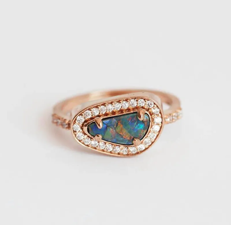 Katarina Opal Ring vy 9