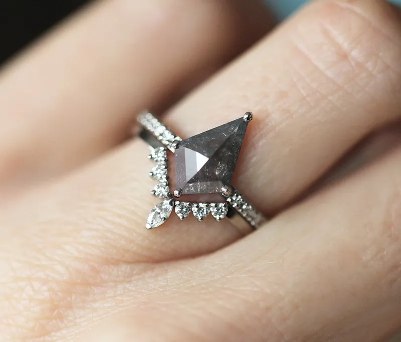 KIARA KITE SALT & PEPPER DIAMOND RING SET vy 2