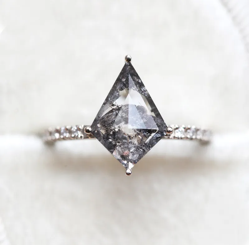 KIARA KITE SALT & PEPPER DIAMOND RING SET vy 6