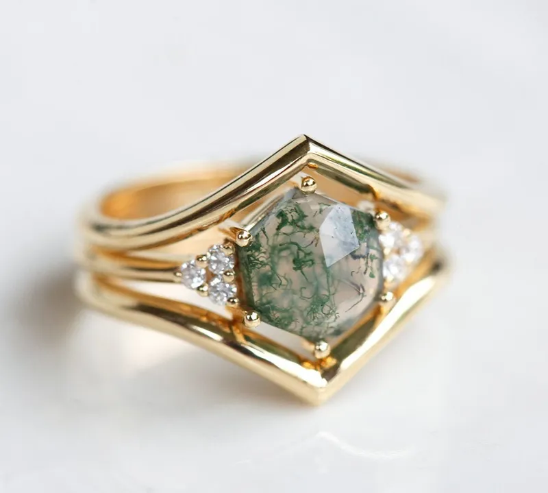KLARA MOSS AGATE RING SET WITH DIAMONDS view 2