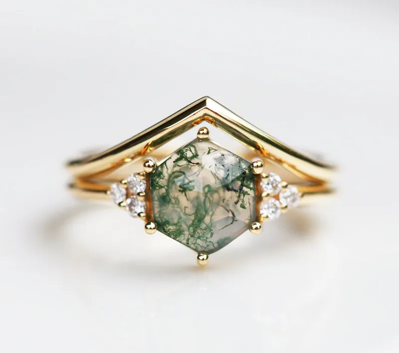 KLARA MOSS AGATE RING SET WITH DIAMONDS view 8