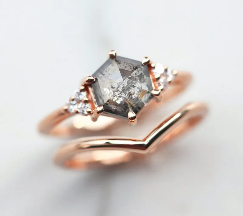 Klara Salt & Pepper Diamond Ring Set vy 11