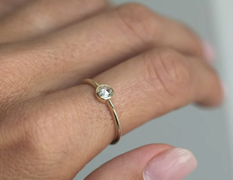 Kora Diamond Ring vy 2