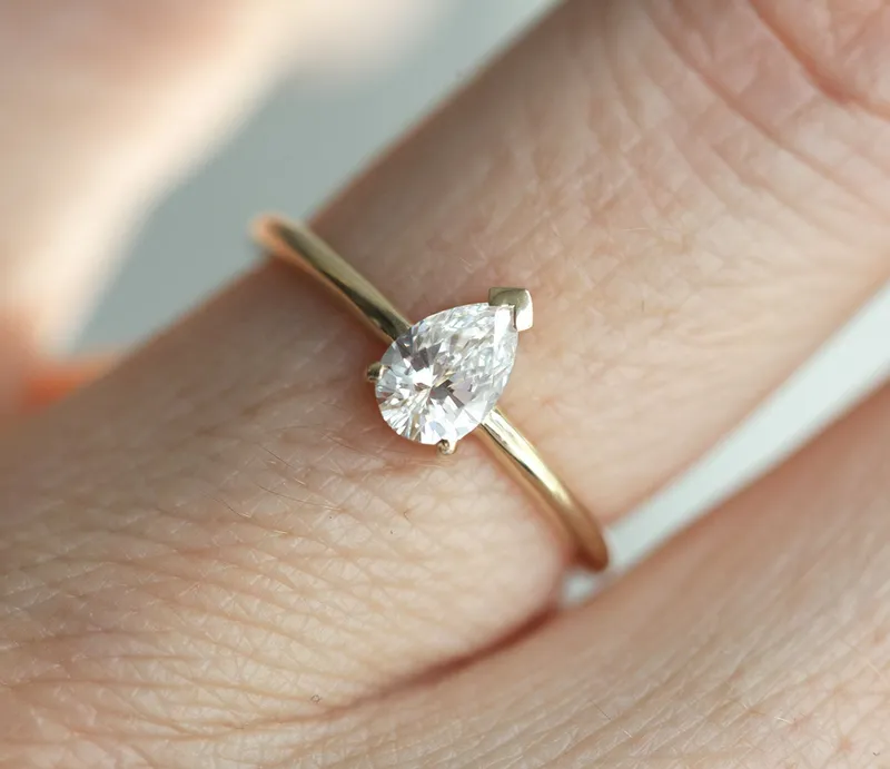 Kristen Diamond Ring vy 2