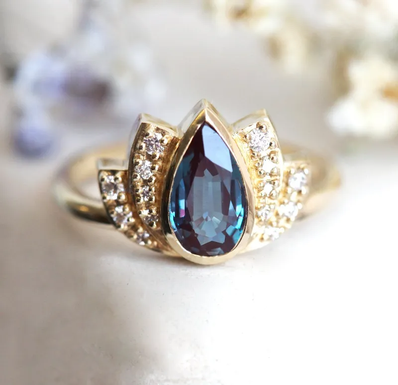 Lakshmi Alexandrite Ring Set vy 7