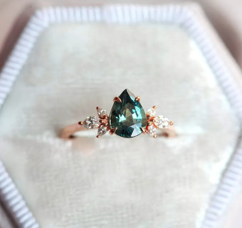 Leandra Sapphire Diamond Ring vy 5