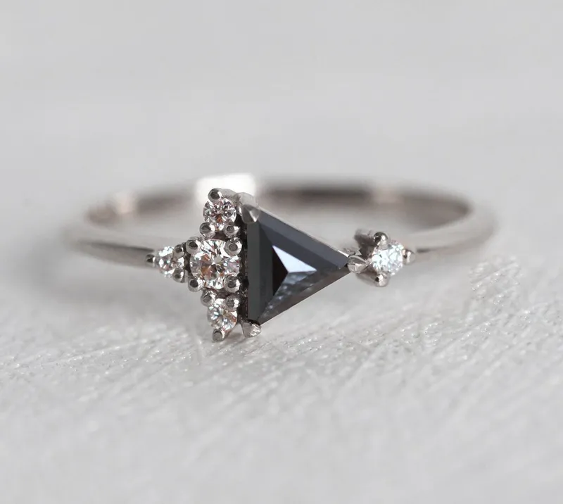 Lena Black Diamond Cluster Ring vy 8