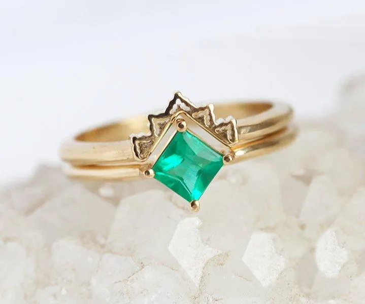 Livia Princess Cut Emerald Ring Set view 3