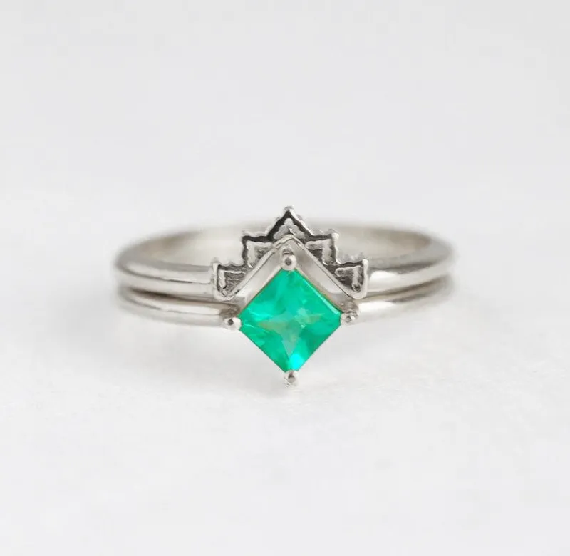 Livia Princess Cut Emerald Ring Set view 6