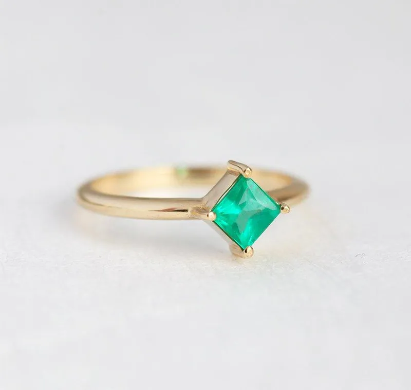 Livia Princess Cut Emerald Ring Set view 8