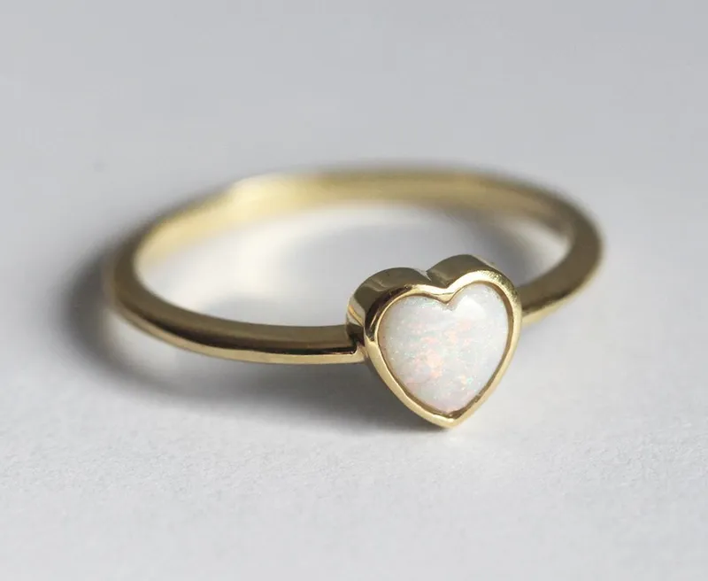 Lois Heart Opal Ring vy 2
