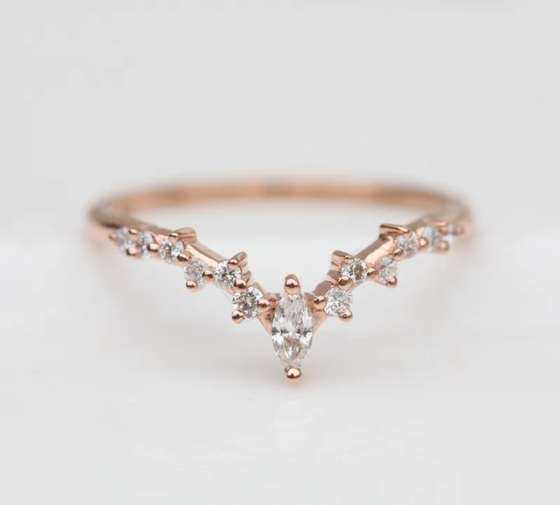 LORELEI PEAR PEACH SAPPHIRE DIAMOND RING SET view 8