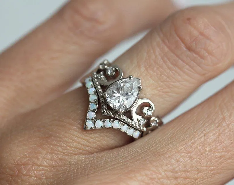 MAXINE PEAR MOISSANITE RING SET pear cut engagement ring