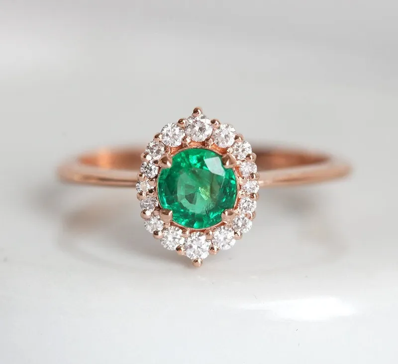 MACIE EMERALD RING vy 10