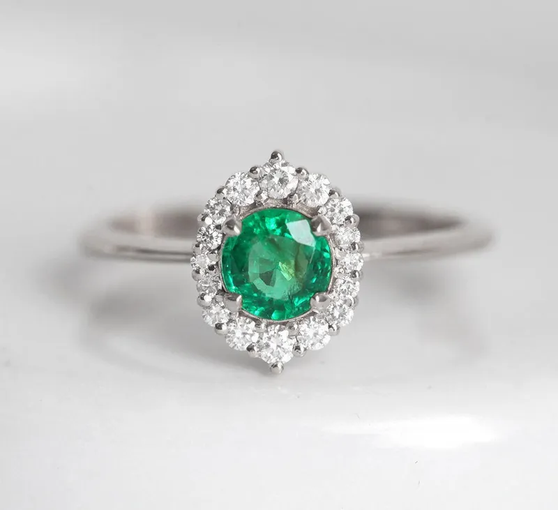 MACIE EMERALD RING vy 12
