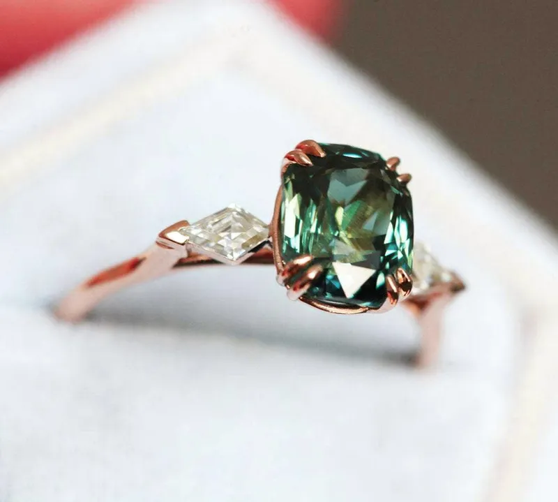 MAEVE SAPPHIRE DIAMOND RING vy 8