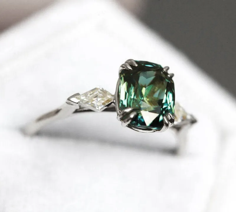 MAEVE SAPPHIRE DIAMOND RING vy 9