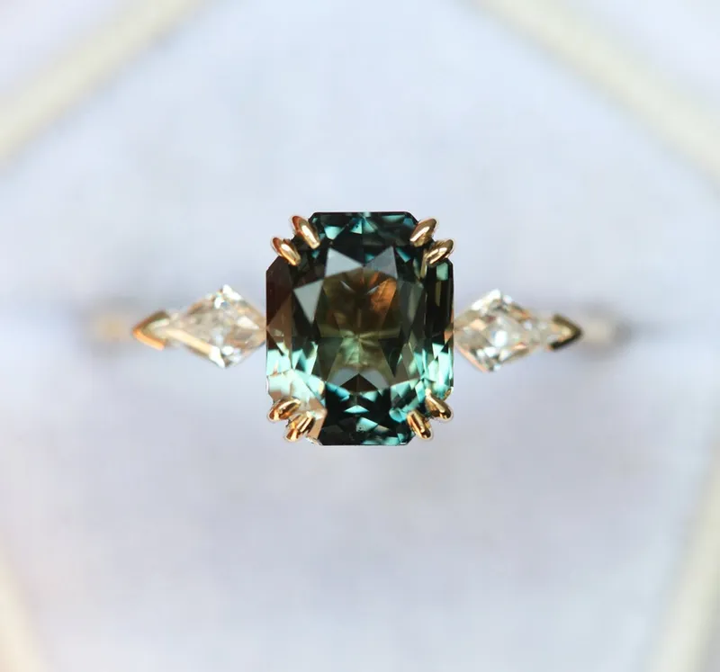 MAEVE SAPPHIRE DIAMOND RING engagement ring