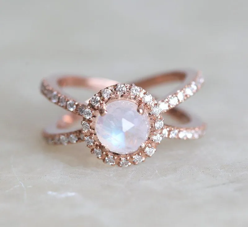 MAGDALENA MOONSTONE DIAMOND RING vy 4