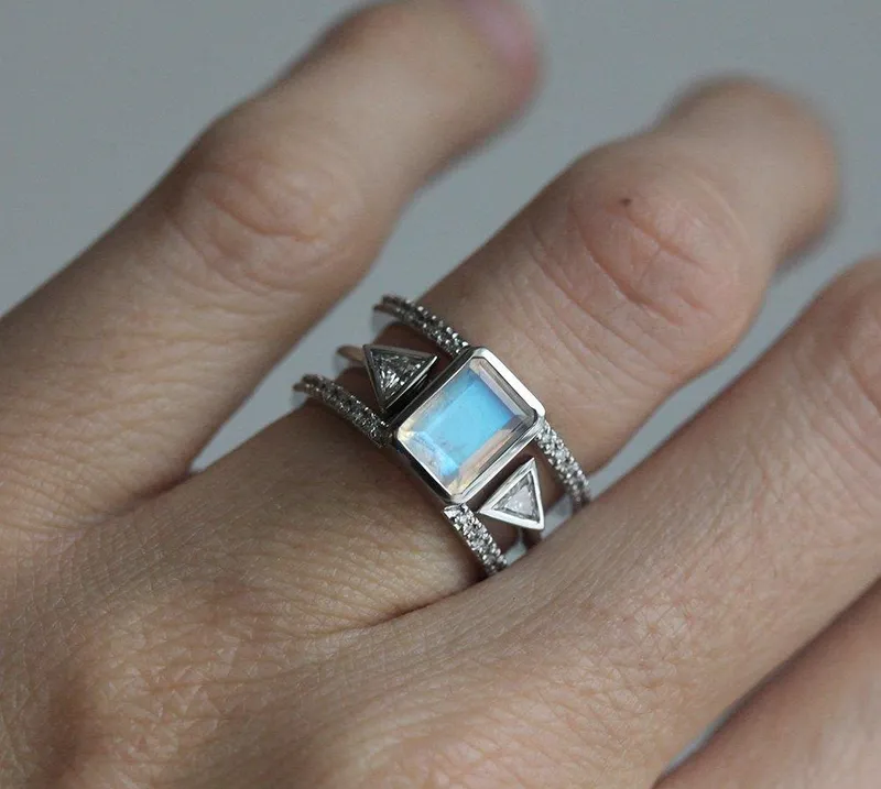 MAJESTY MOONSTONE WEDDING SET vy 2