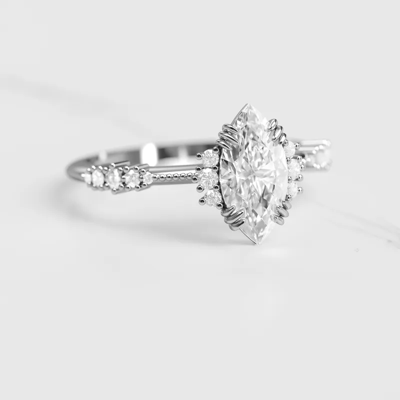 MARQUISE CLUSTER DIAMOND RING vy 6