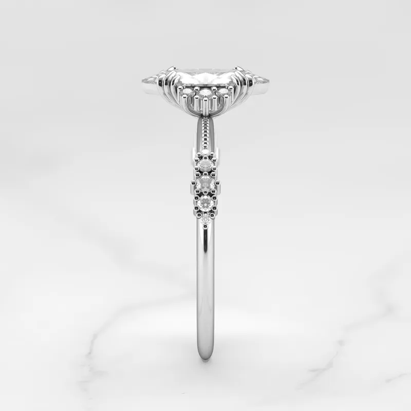 MARQUISE CLUSTER DIAMOND RING vy 9
