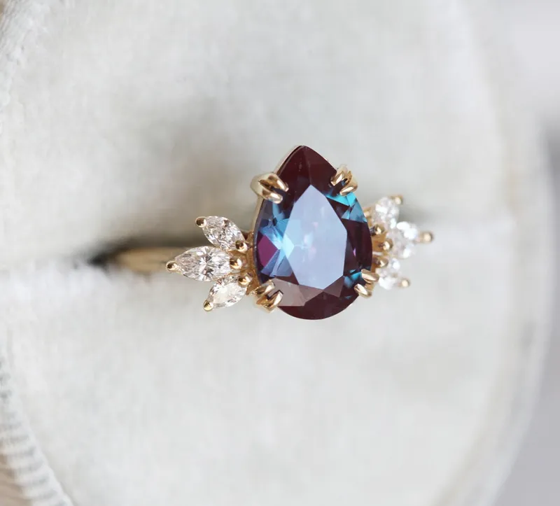 Martha Alexandrite Ring vy 6