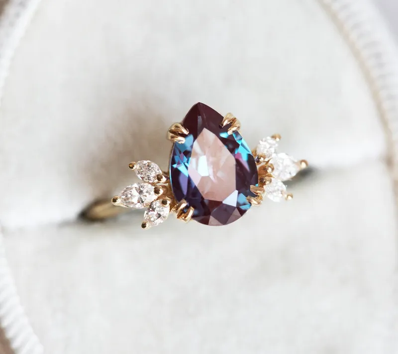 Martha Alexandrite Ring vy 7