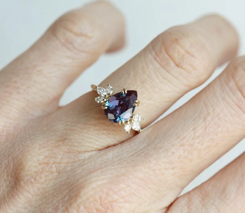 Martha Alexandrite Ring vy 8