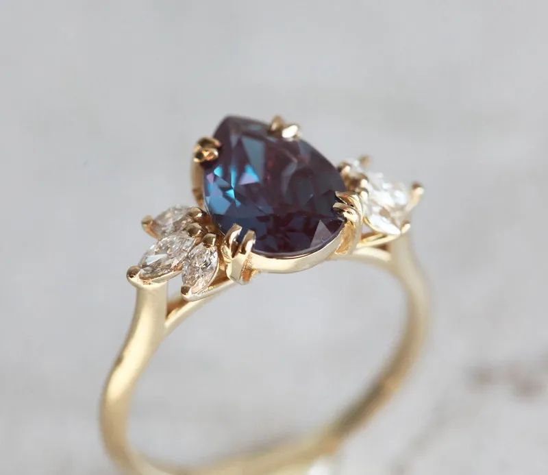 Martha Alexandrite Ring vy 9