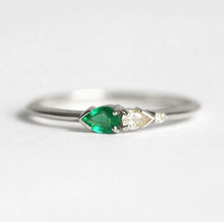 Martina Pear Emerald Diamond Ring vy 7
