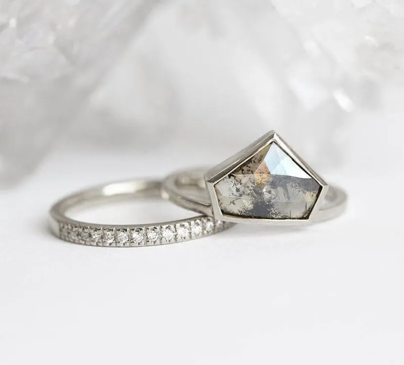 Matilda Salt & Pepper Diamond Ring vy 10