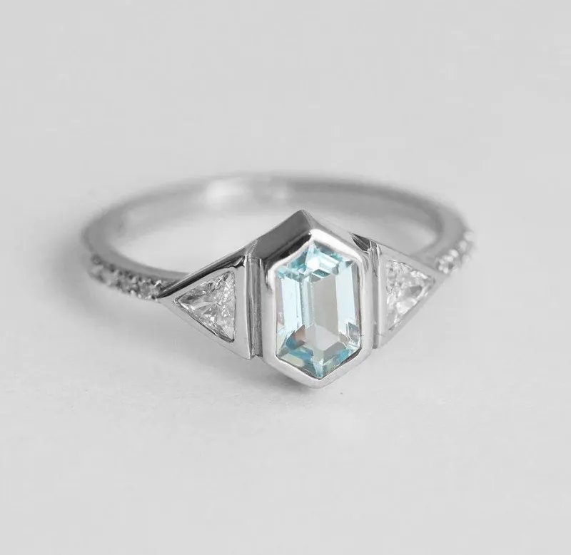 MEGAN AQUAMARINE DIAMOND RING vy 7