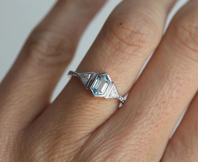 MEGAN AQUAMARINE DIAMOND RING vy 8