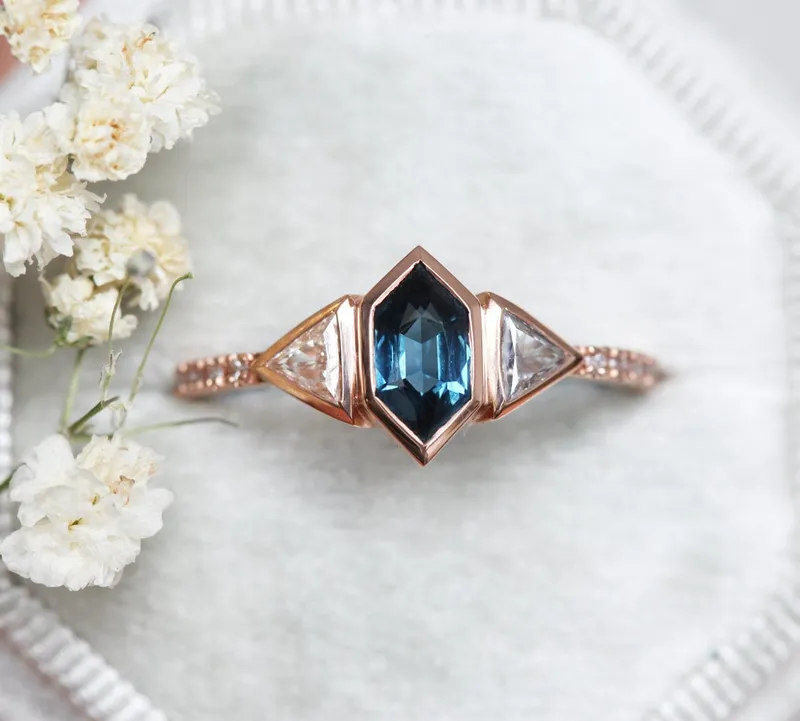 MEGAN BLUE SAPPHIRE DIAMOND RING blue sapphire engagement ring