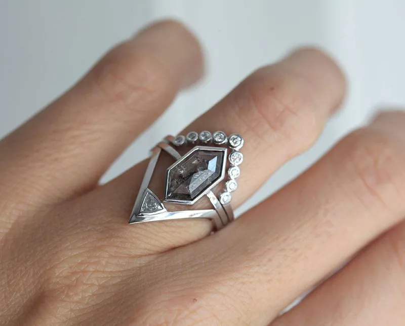 Melinda Salt & Pepper Diamond Ring Set vy 5