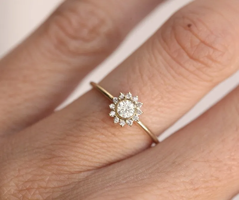 MEYTAL DIAMOND & SAPPHIRE RING vy 10