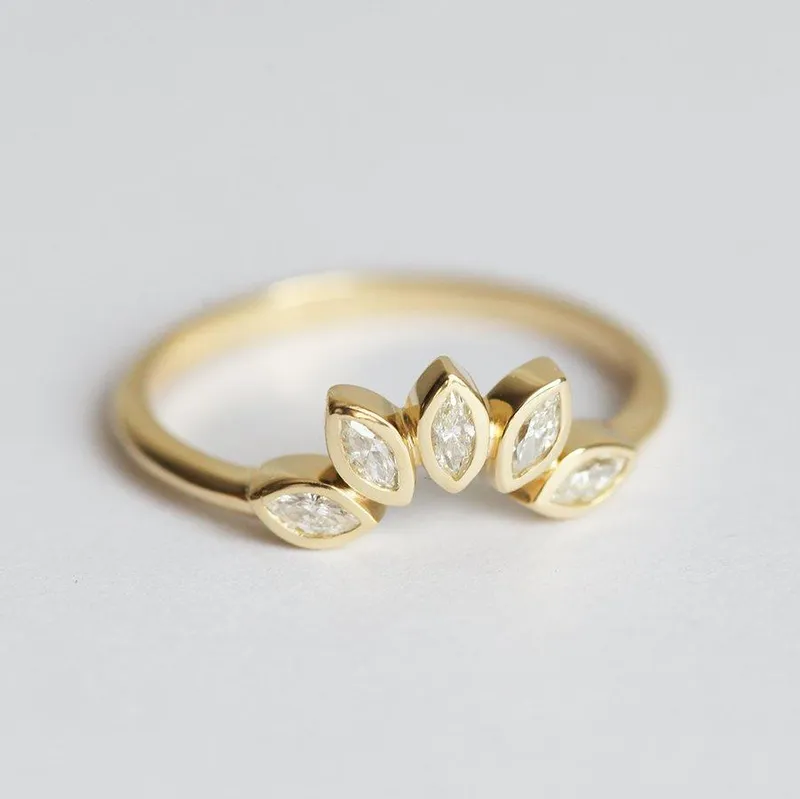 Mini Diamond Crown Ring, Mini Diamond Wedding Band vy 5