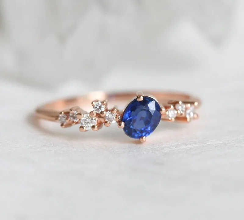 MIRACH OVAL SAPPHIRE DIAMOND CLUSTER RING vy 4