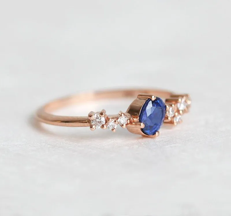 MIRACH OVAL SAPPHIRE DIAMOND CLUSTER RING vy 6