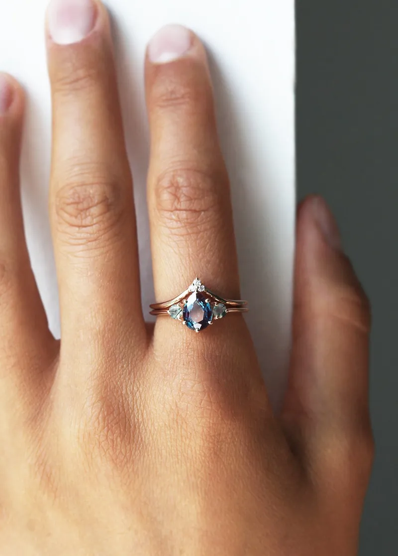 Misella Pear Alexandrite Ring vy 3